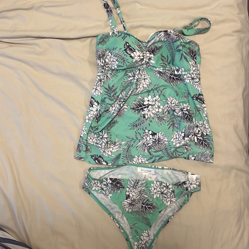 Motherhood Maternity Green Floral Bikini